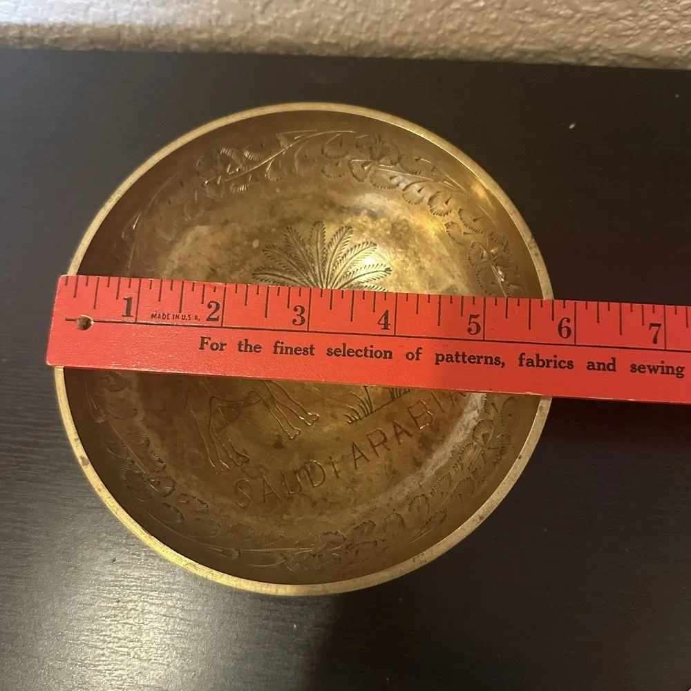 Vintage‎ Brass Bowl Saudi Arabia Camel And Palm Tree Engraved
